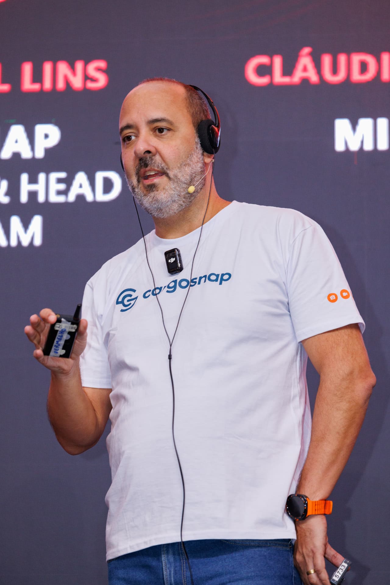Daniel Maul Lins apresentando em evento do setor